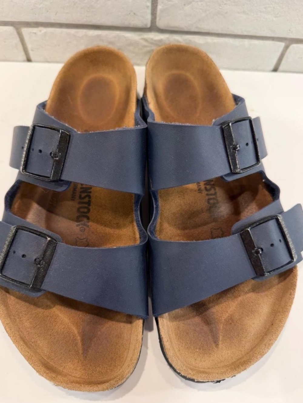 Navy Birkenstocks size EU 41, wide/regular; EUC women's 10.5, men's 8.5